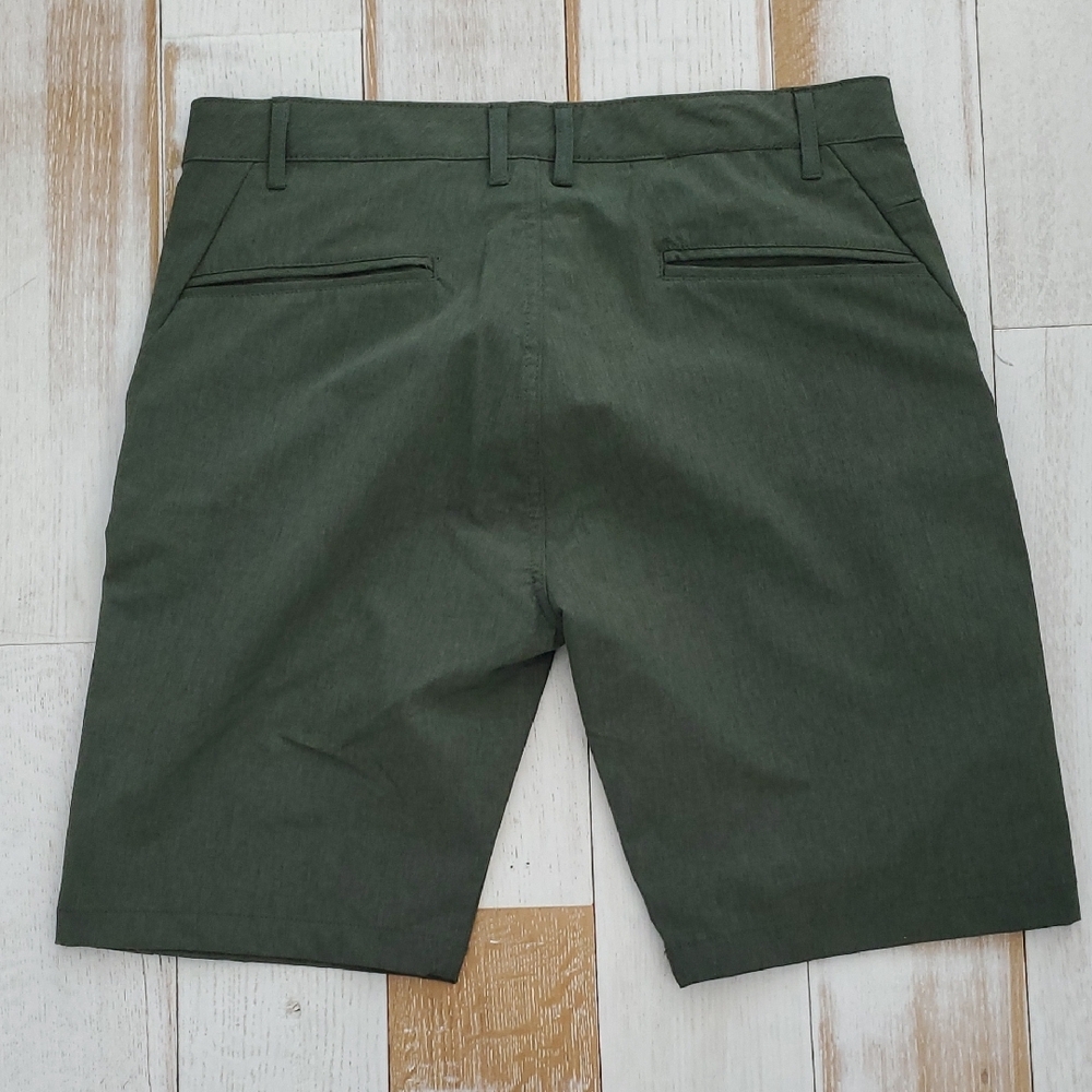 Kenneth Cole Reaction Olive Men's Flat Front Shorts - Picture 3 of 3